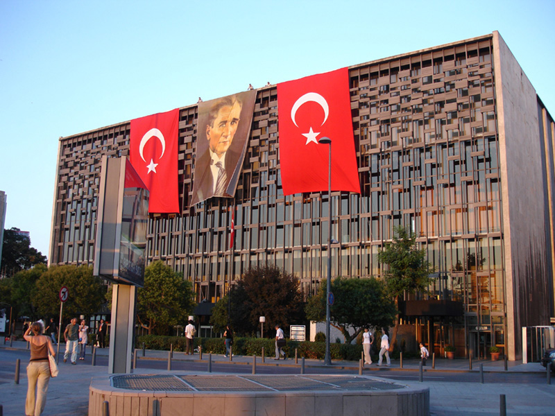 AKM YIKIMI İÇİN BEDELSİZ VERİLDİ!
