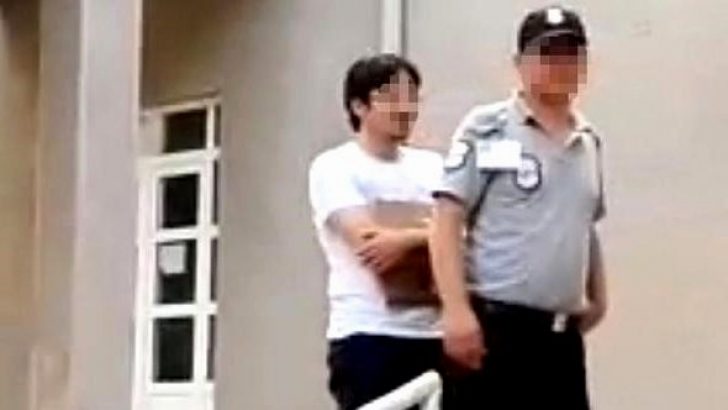 HUKUK ÖĞRENCİSİ SINAVDA ‘HERO’ TİŞÖRTÜ GİYDİ
