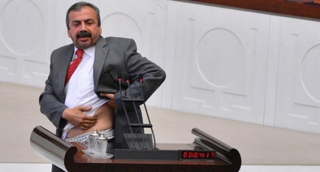 SIRRI SÜREYYA ÖNDER’DEN CHP’YE “İTTİFAK” ÇAĞRISI
