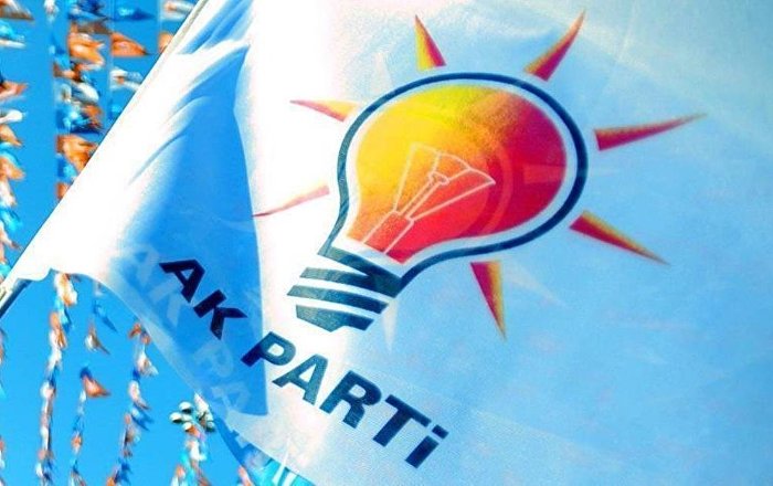 ‘AK Parti, erdemliler hareketiydi ama o erdemliler tek tek tüydü’