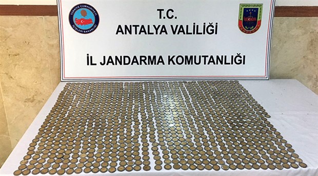Antalya’da sahte euro operasyonu