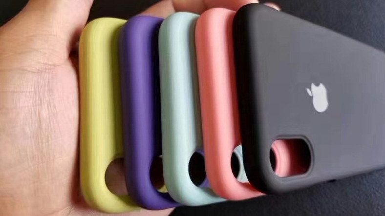 Apple'ın Orijinal iPhone 8 Kılıfları Görüntülendi!