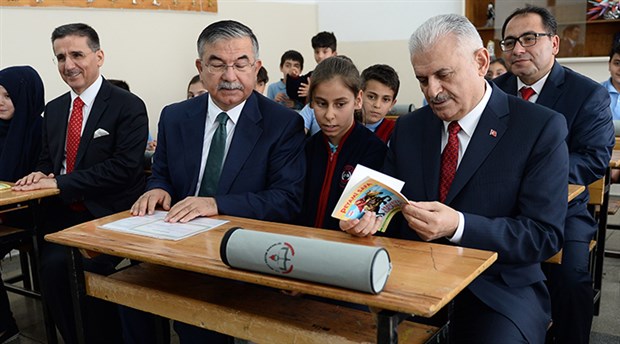 Bakan Yılmaz: Başbakanın talimatı var, dil problemini çözeceğiz