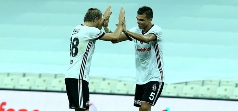 Beşiktaş zorlu virajda! İlk 11'ler belli oldu