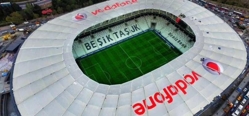 Beşiktaş'a haciz şoku… Memurlar stat kapısına dayandı!