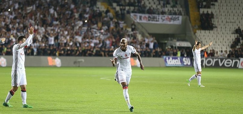 Beşiktaşlı Talisca'dan açıklama: Hiçbir yere gitmiyorum