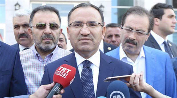 Bozdağ: Yüzde 49 Almanya’nın başbakanına oy mu verecek?