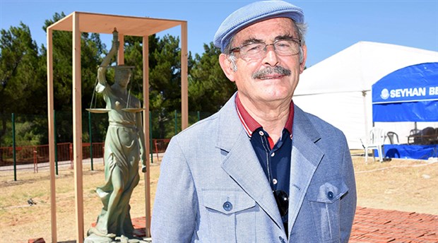 Büyükerşen, tasarladığı Adalet Heykeli’ni anlattı