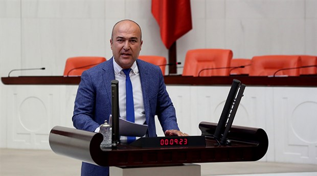CHP’li Murat Bakan’dan bakanlıklara Twitter ve Facebook soruları