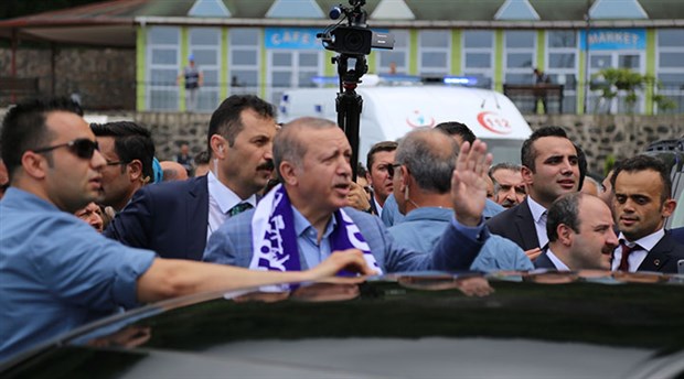 Cumhurbaşkanı Erdoğan Sarp Sınır Kapısı’nda