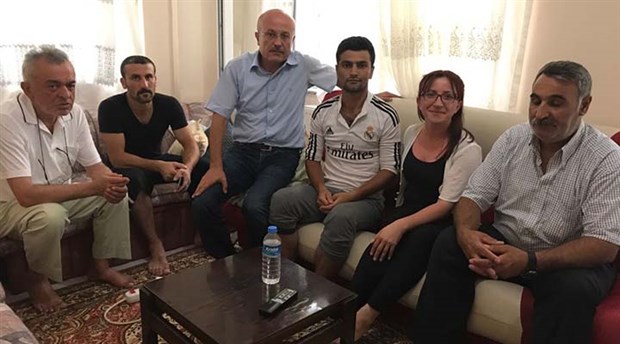 Eğitim-Sen, Ömer Öğretmen’i ziyaret etti