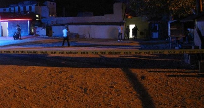 Eğlence mekanında silahlı saldırı: 1 ölü, 2 yaralı
