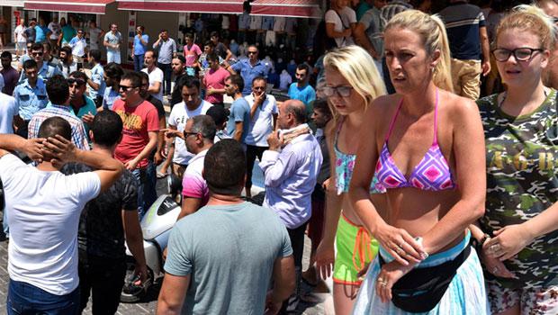 Esnaf caddeyi kapattı, turistler şaşkına döndü