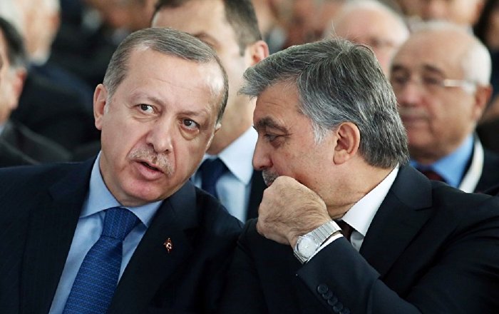 Gül’den AK Parti’ye mesaj: Kuruluş dönemindeki değer ve politikaları yeniden rehber edinmeli