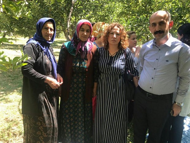 hdp-den-altinsu-koyu-ne-dayanisma-ziyareti-333668-1.