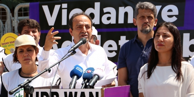 HDP'li Baydemir: Demirtaş’ı tutuklayanların bir hedefi de Kılıçdaroğlu’nu tutuklamaktır