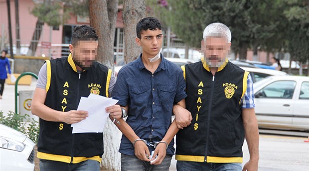 Hırsızlık zanlısı kendi boğazını kesti