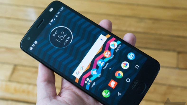 Motorola Kendi Kendini Tamir Eden Ekran Üzerinde Çalışıyor!