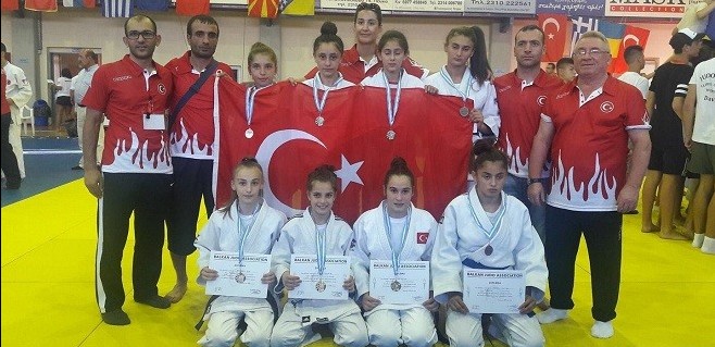 Nehir Ekşi Balkan Şampiyonu