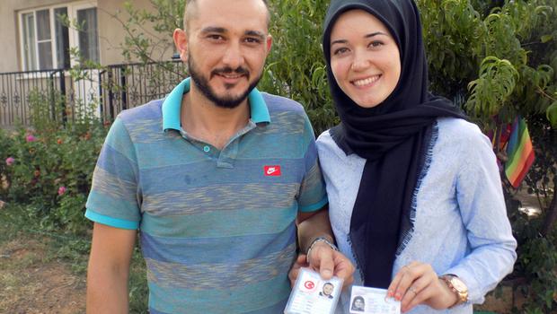 Nikahtan 20 gün sonra Nüfus Müdürlüğü’nde hayatlarının şokunu yaşadılar