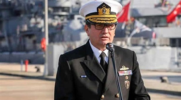 Özbal, kendisinden kıdemli isimlere rağmen Deniz Kuvvetleri