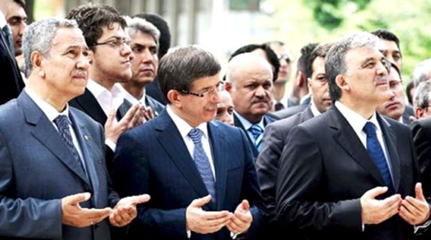 ‘Pısırık halinizle şeytanın maskarası oldunuz!’