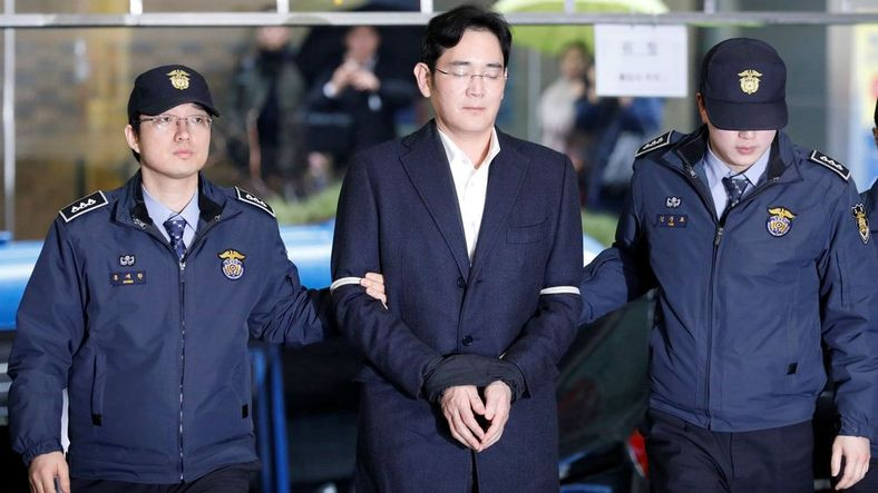 Samsung Yöneticisi Lee Son Kez Mahkemeye Çıkarıldı