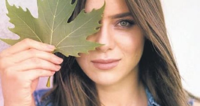 Ünlü oyuncu da şiddet mağduru