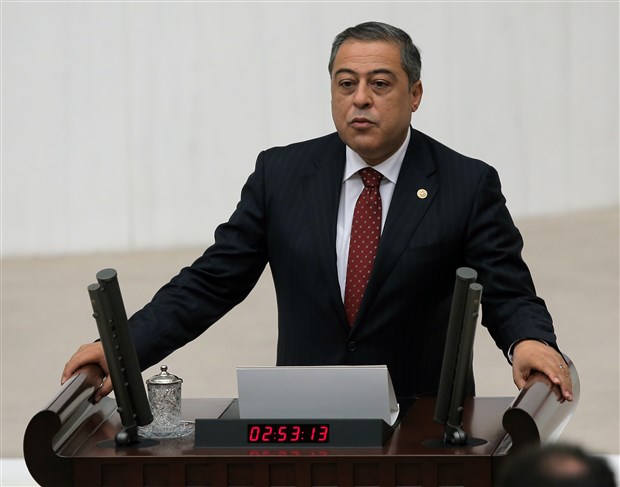 uzman-ve-siyasetciler-olasi-suriye-hamlesini-yorumladi-irak-ve-suriye-ye-mudahale-turkiye-yi-atese-surukler-332114-1.