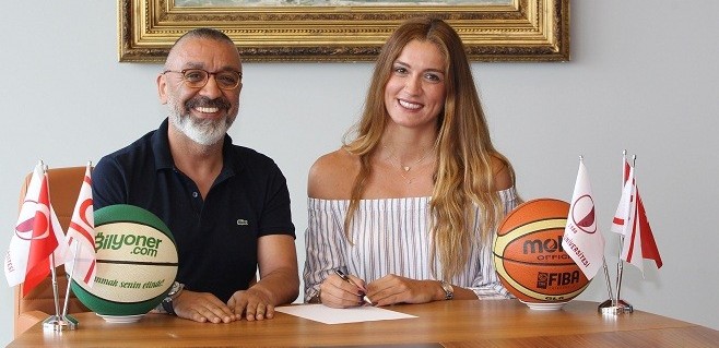 Yakın Doğu Üniversitesi, Kaptan Bahar Çağlar ile sözleşme yeniledi