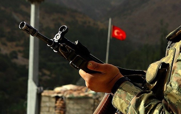 Yasa dışı yollarla Türkiye’ye girmeye çalışan 1158 kişi yakalandı