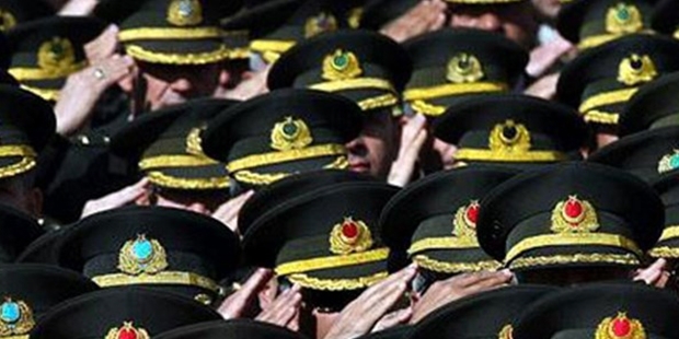 Yeni KHK'da 10 emekli tuğgeneralin rütbeleri geri alındı