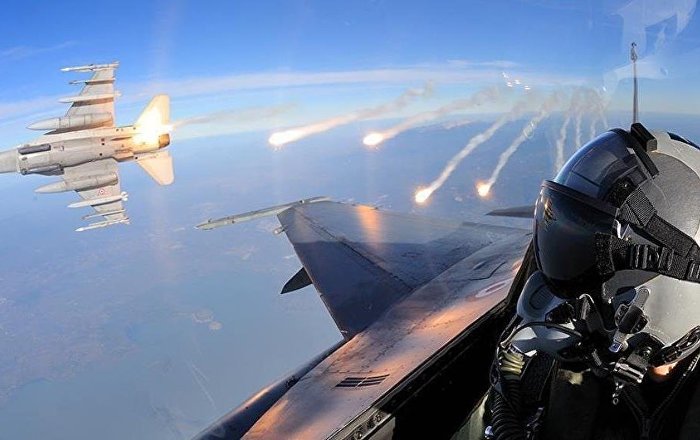 Yeni Şafak yazarı Acet: Türkiye Pakistan’dan F16 eğitmeni istedi, ABD izin vermedi