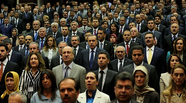 ‘AK Parti’de yeni racon tartışması’