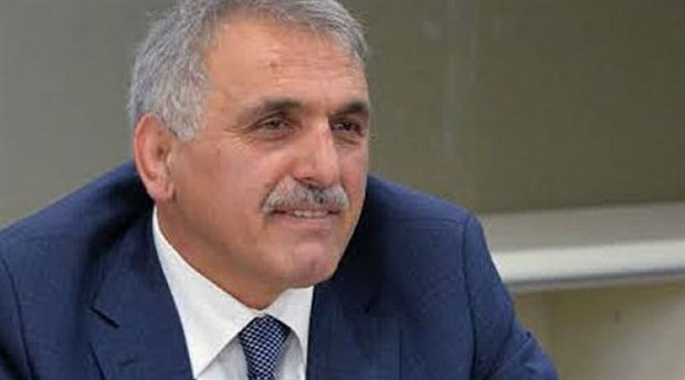 AKP’li eski vekil gazeteciye saldırdı: Hukuk da, mahkeme de