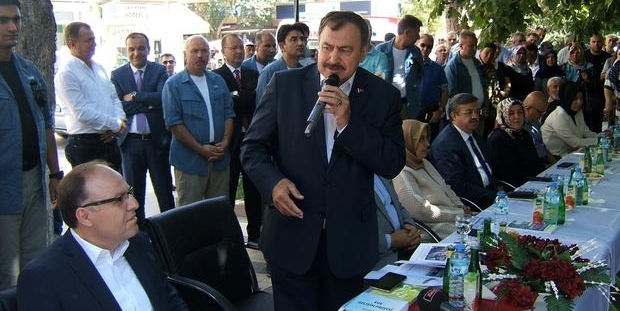 Bakan Eroğlu: Kim denen vatandaş…