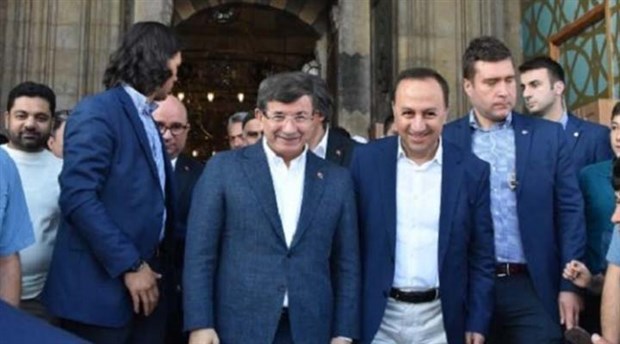 Davutoğlu’nun korumasıyla tartışmaya giren öğretmen gözaltına