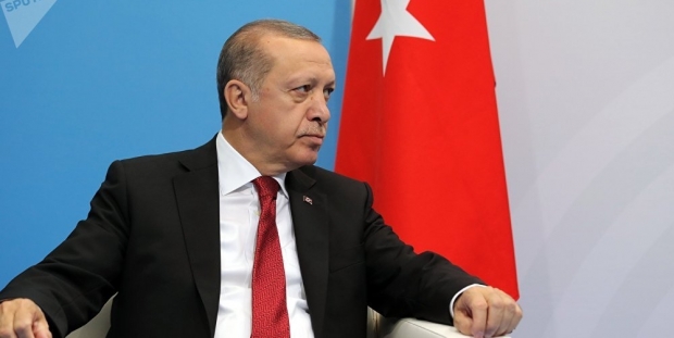 Erdoğan: Irak'la 350 kilometre sınır hattımız varken referandumu nasıl kabul edebiliriz?