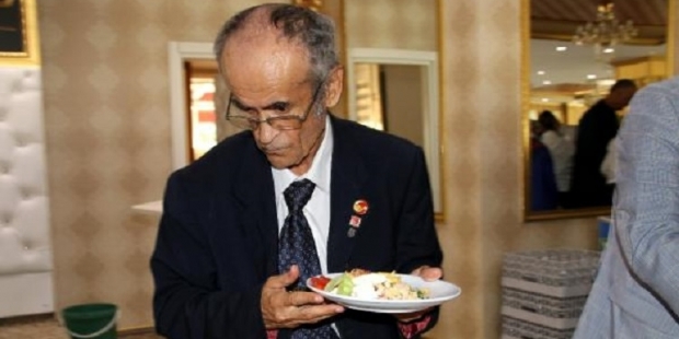 Gaziler Günü kahvaltısında protokole hizmet, gazilere self servis