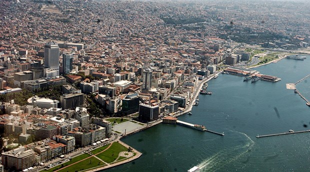 ‘İstanbul’un rantını tüketen AKP gözünü İzmir’e çevirdi’