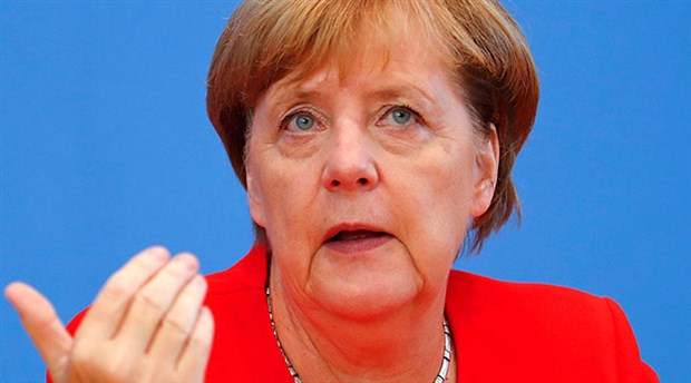 Merkel: AB, Ekim’de Türkiye ile ilişkileri tartışacak