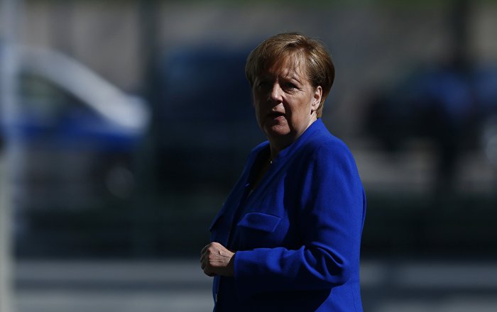 Merkel: Türkiye ile AB müzakereleri askıya alınabilir