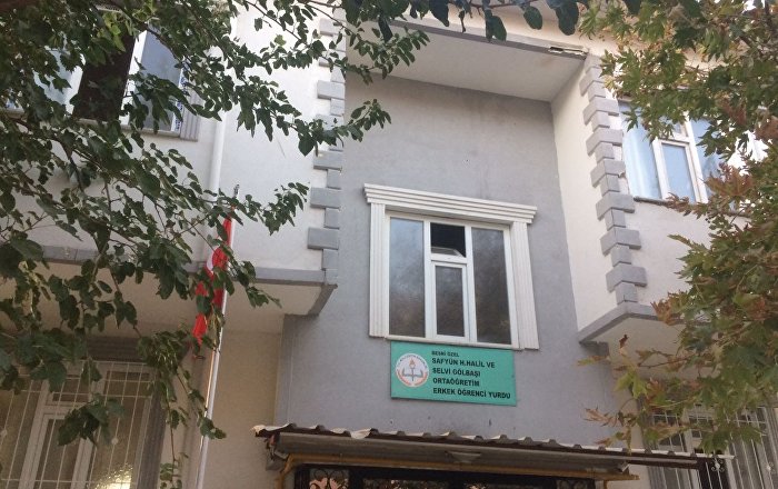 Cinsel istismarcı yurt müdürü tutuklandı.