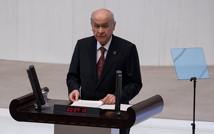 Ozan Arif’e Bahçeli’ye hakaret ettiği iddiasıyla hapis istemi
