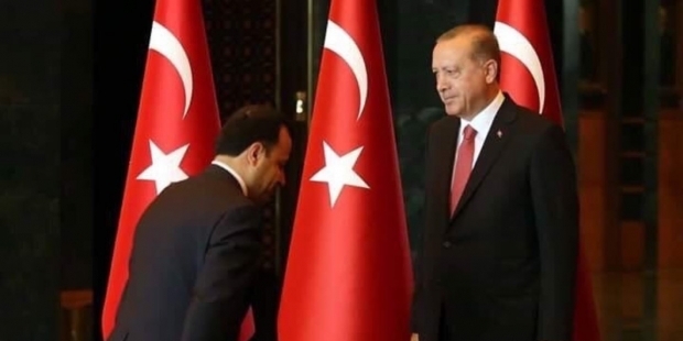 Rasim Ozan Kütahyalı: AYM Başkanı'na haksızlık ediliyor; o kare, bir imam hatipli gencin taşralı mahcubiyetidir