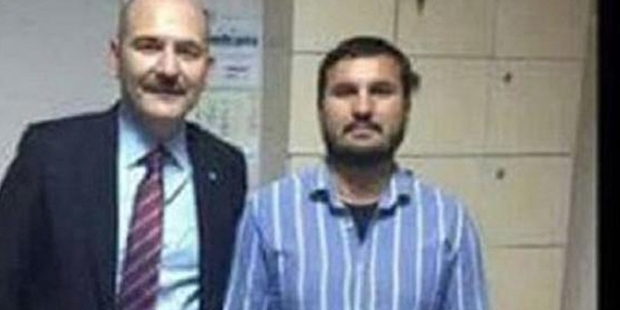 Süleyman Soylu'dan o fotoğraf için açıklama: Mahalle eşrafı istedi; gözaltına alınanlardan biri de oymuş!