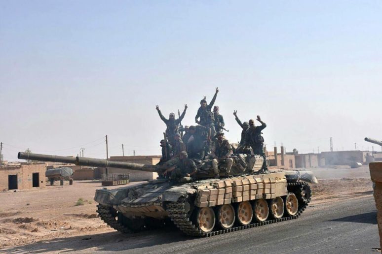 Suriye ordusu Deyrezzor operasyonu sırasında 450 IŞİD üyesini öldürdü