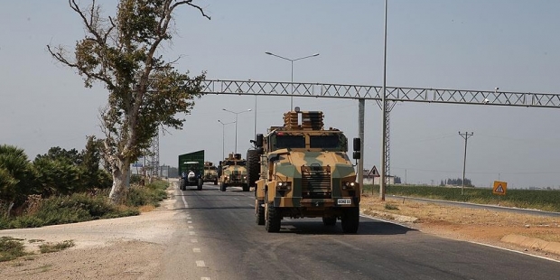 Suriye sınırına askeri sevkiyat sürüyor