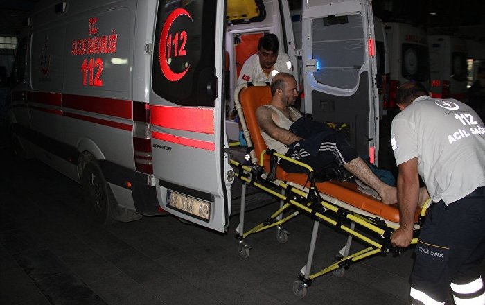 Suriyelilerin yaşadığı sokağa motosikletten ateş açıldı: 4 yaralı