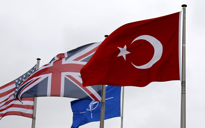 ‘Türkiye’yi NATO’da tutmak için çalışmalıyız’